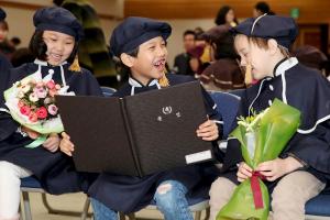 성동구, 어린이들의 생에 첫 졸업식... 민간어린이집 합동졸업식 개최