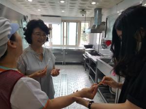 성동구, 여름철 식중독 예방 위한 집단급식소 점검 완료