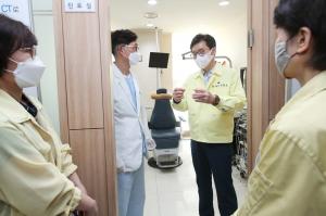 성동구, 백신 접종 예약률 60% 돌파.. ‘위탁의료기관’ 현장 점검