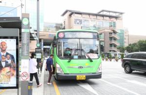성동구, 마을버스 운수종사자 1인당 32만원 지원